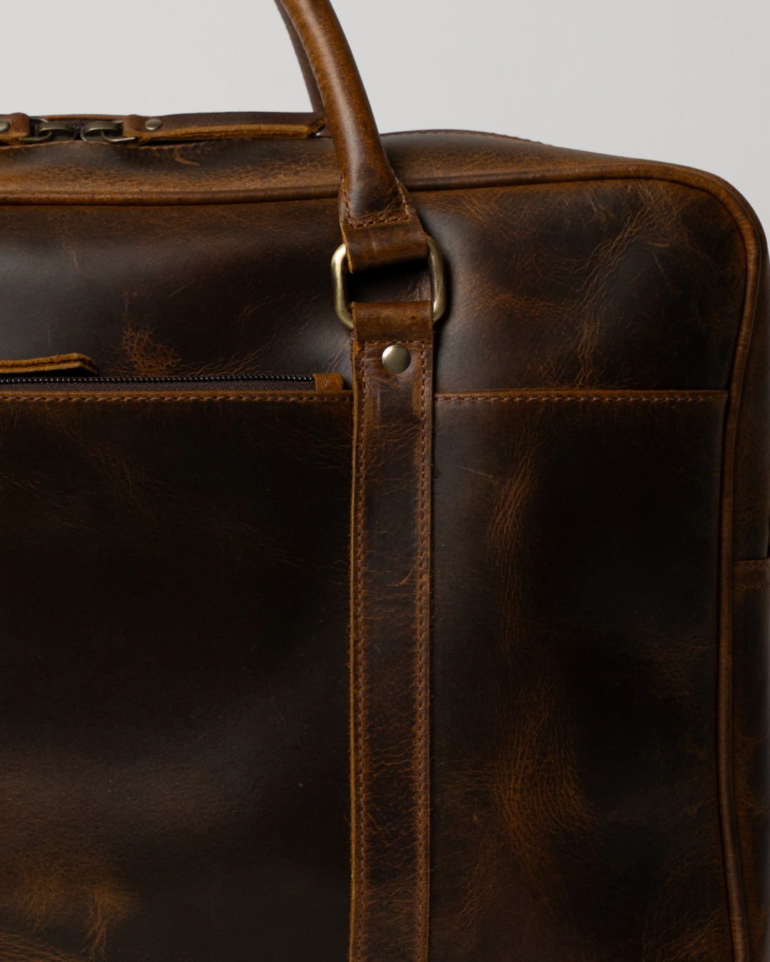 100% full-grain leather